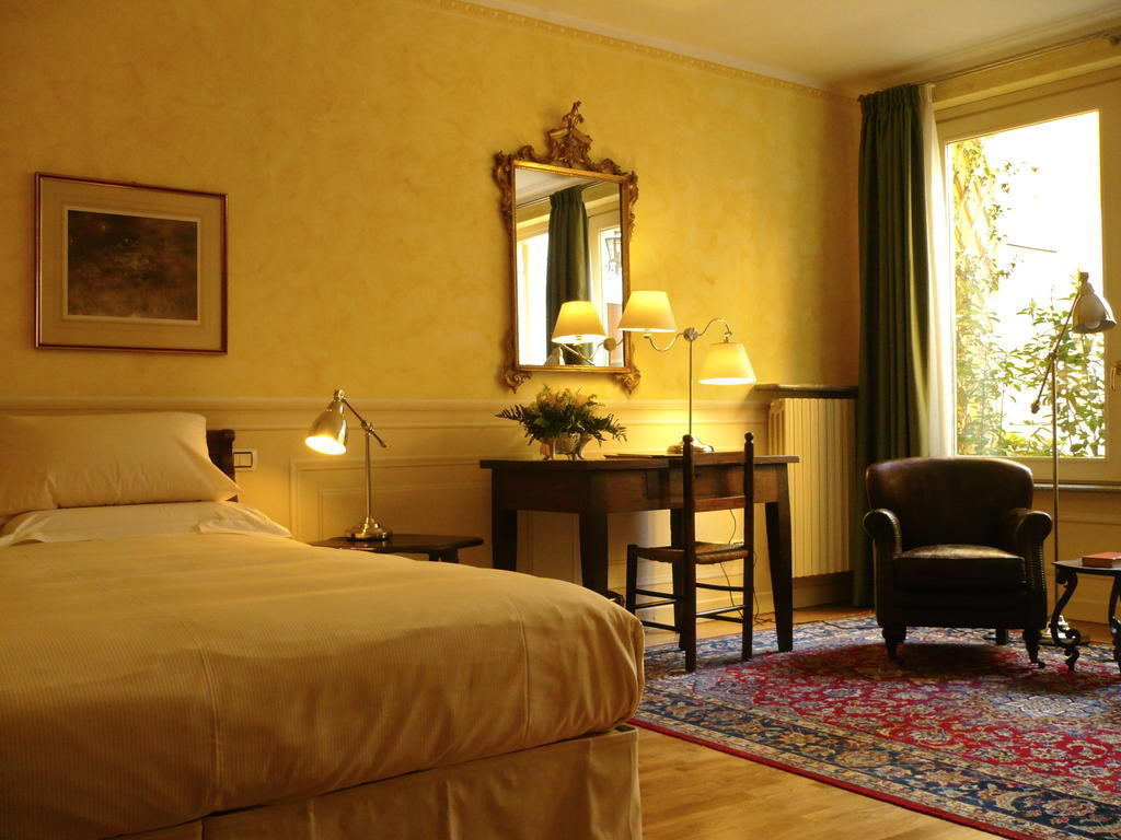Bed & Breakfast Relais Vimercati 5*